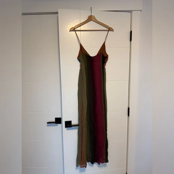 Zara Midi Beaded Dress - Picture 10 of 10